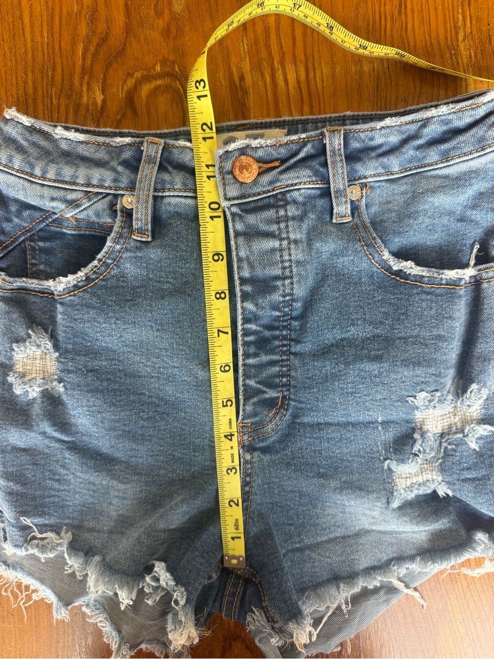 We The Free High Rise CRVY Distressed Denim Shorts Medium Blue Size 27 - Picture 5 of 7